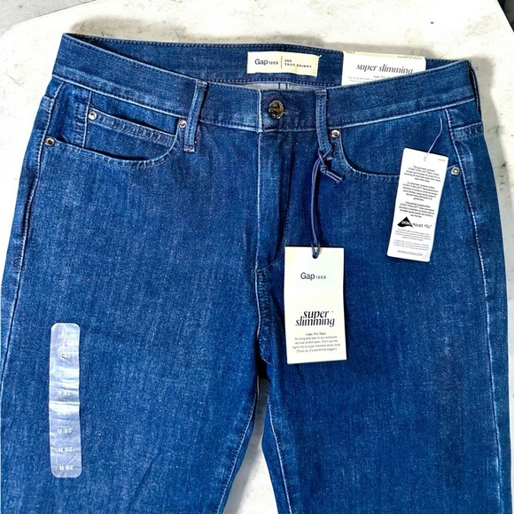 NWT GAP ‘Super Slimming Mid-Rise True Skinny Jeans’ in Dark Wash Blue Size 28R - Picture 3 of 16